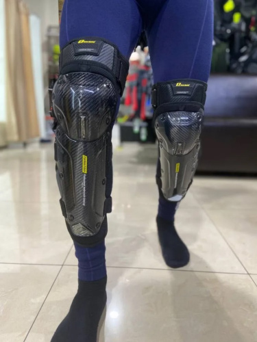 Ones Again Наколенники Carbon Fiber Force в Тюмени